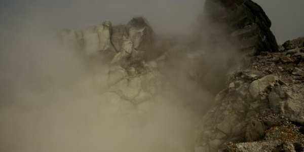 Image:La Soufrière (le sommet)